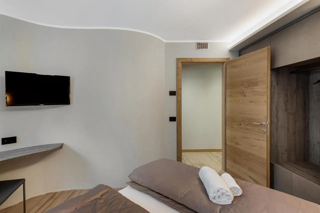 Ice Mountain Planet Suite House Livigno