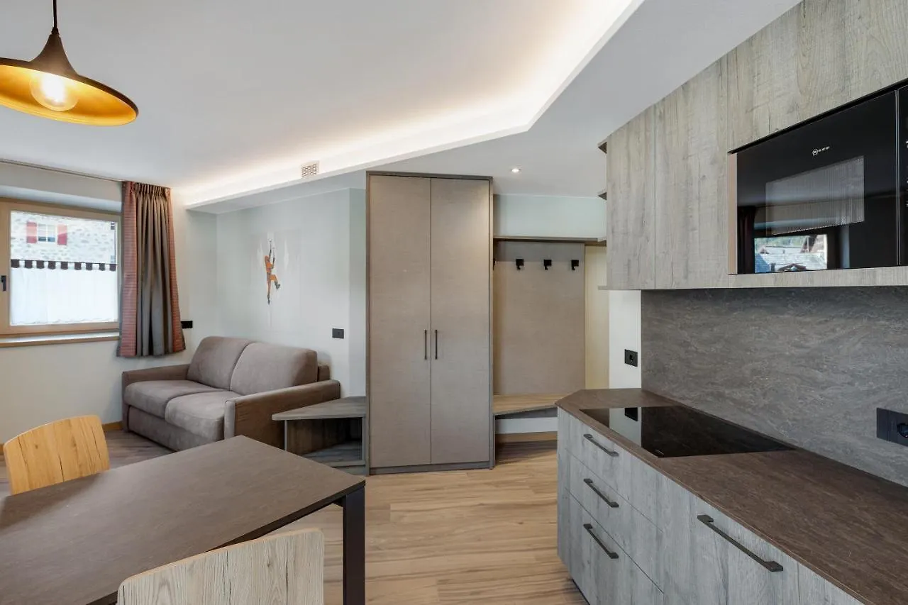 Apartment Ice Mountain Planet Suite House Livigno Italy