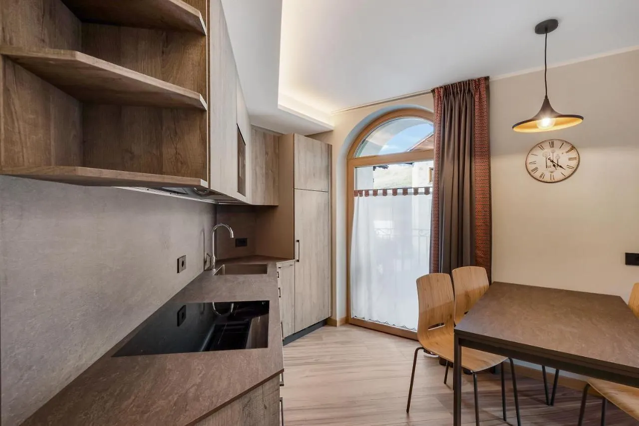 Ice Mountain Planet Suite House Livigno